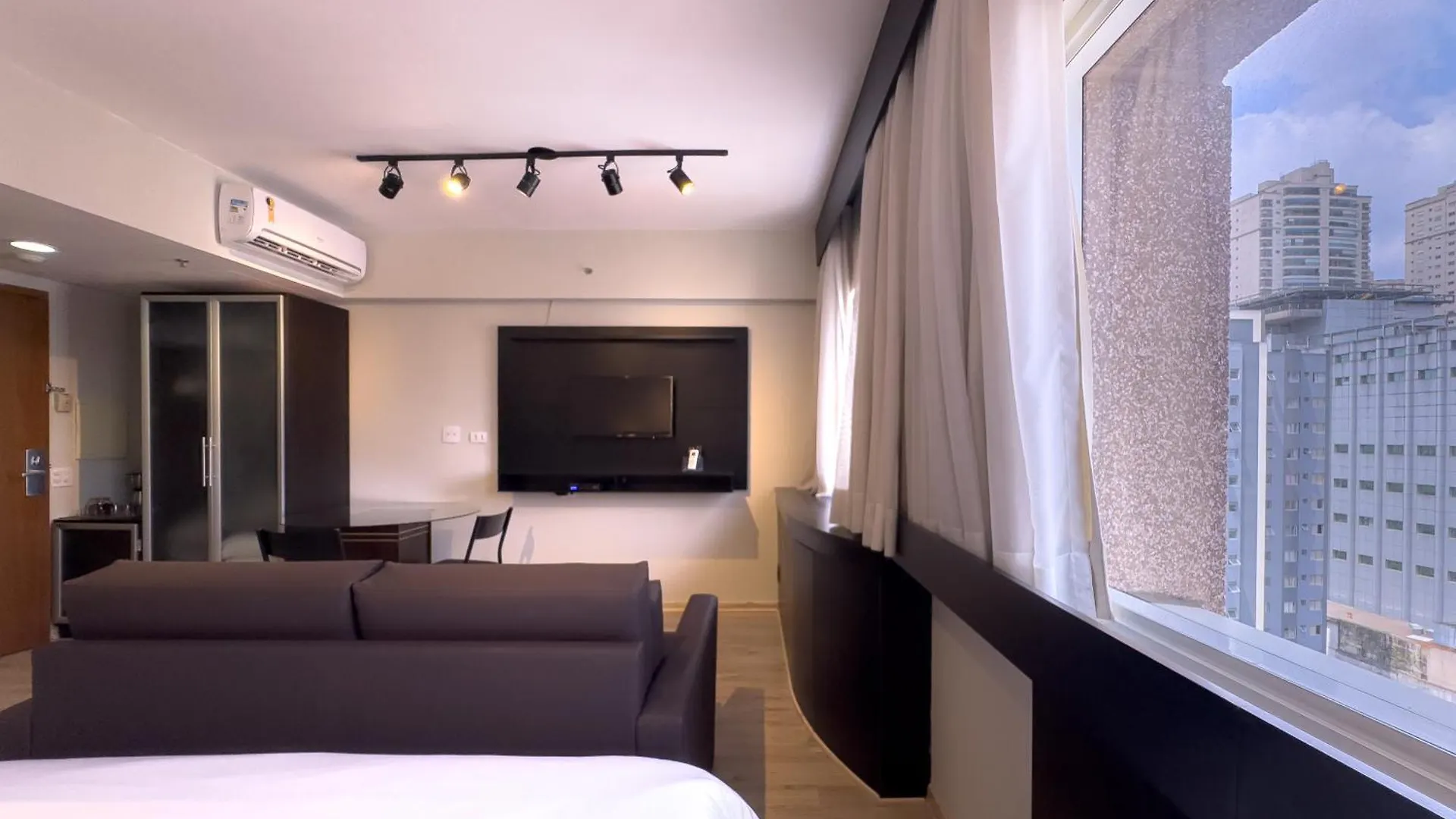 Suite Patio Paulista 14 Σάο Πάολο